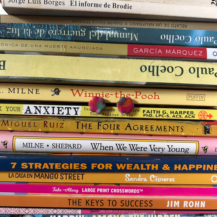 Flower power studs (groovy)