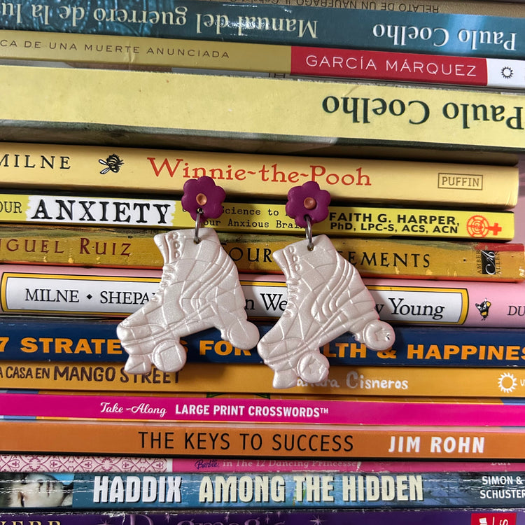 Groovy skates (white)